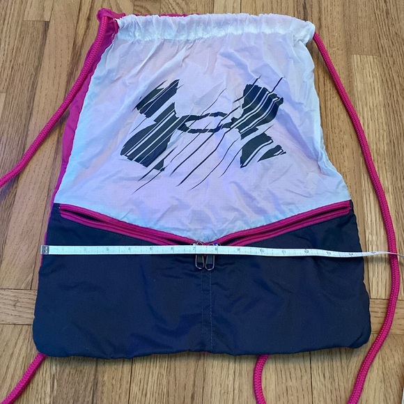 Under Armour Drawstring Bag - Picture 5 of 5